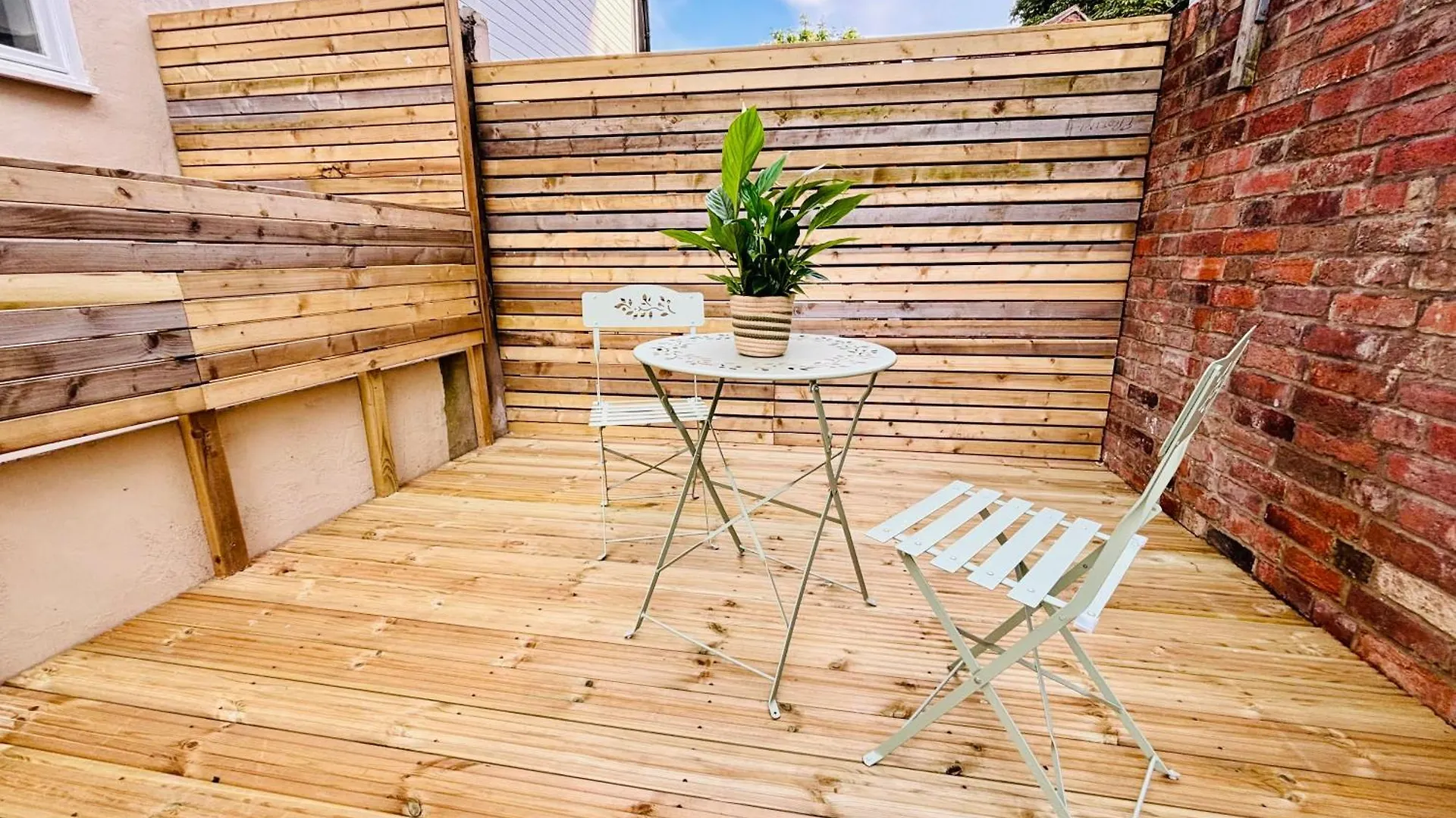 Quays Apartment - Outside Space Gloucester